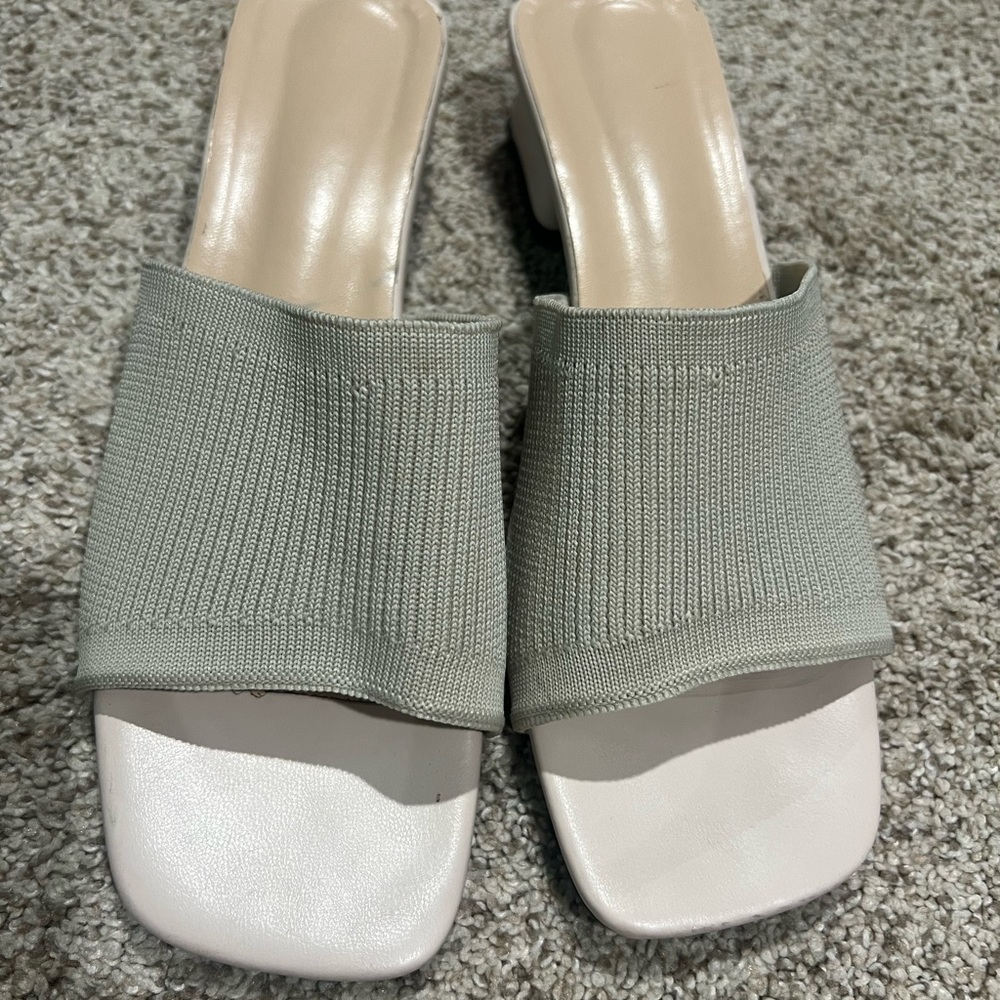 Elegant Gray Women's Slide Sandals